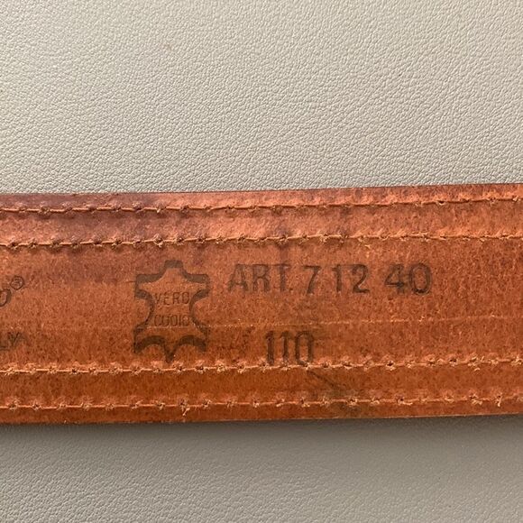 Valentino Vintage Leather Belt - Picture 4 of 9